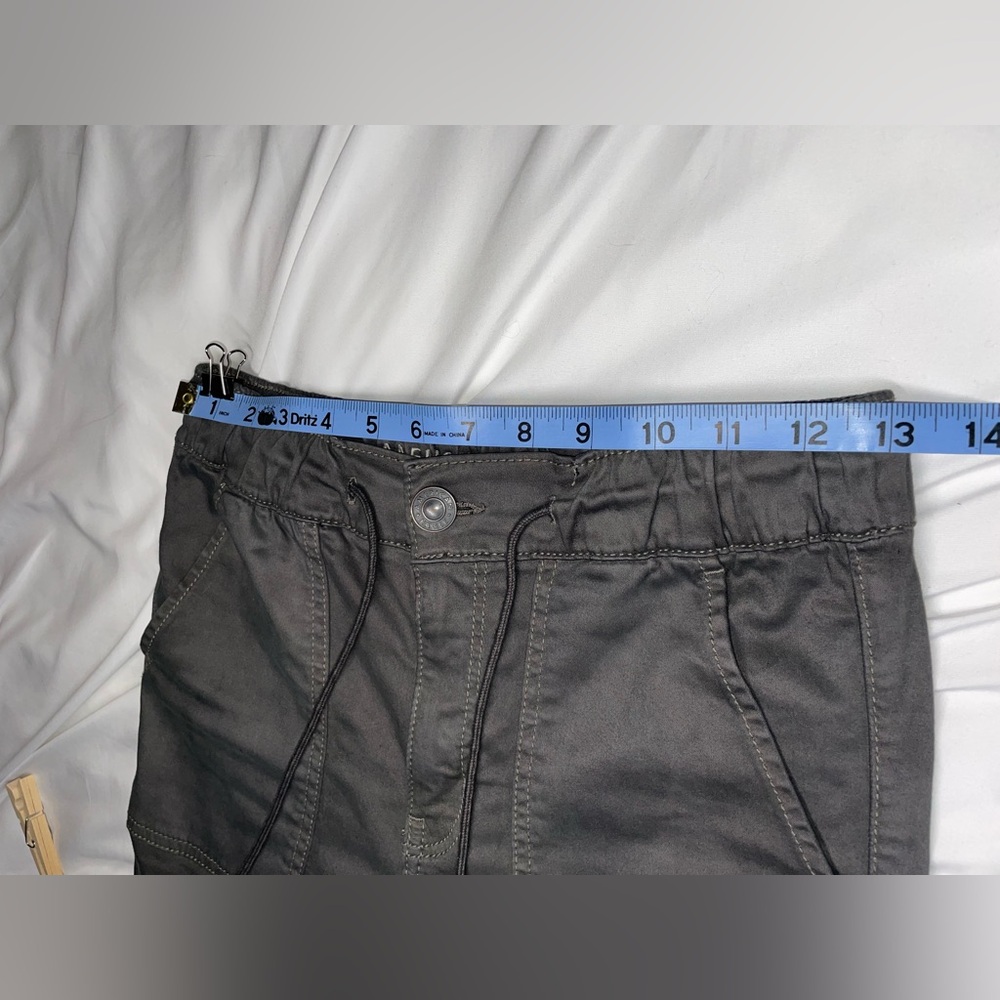 American Eagle Gray Charcoal Dye Drawstring Super Stretch Cargo Joggers Size 4 - Picture 6 of 11